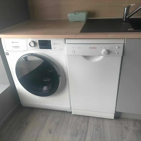 T2 Meuble Situe A 54970