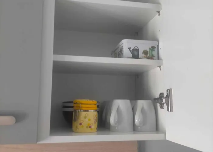 T2 Meuble Situe A 54970 *