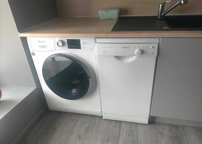 T2 Meuble Situe A 54970